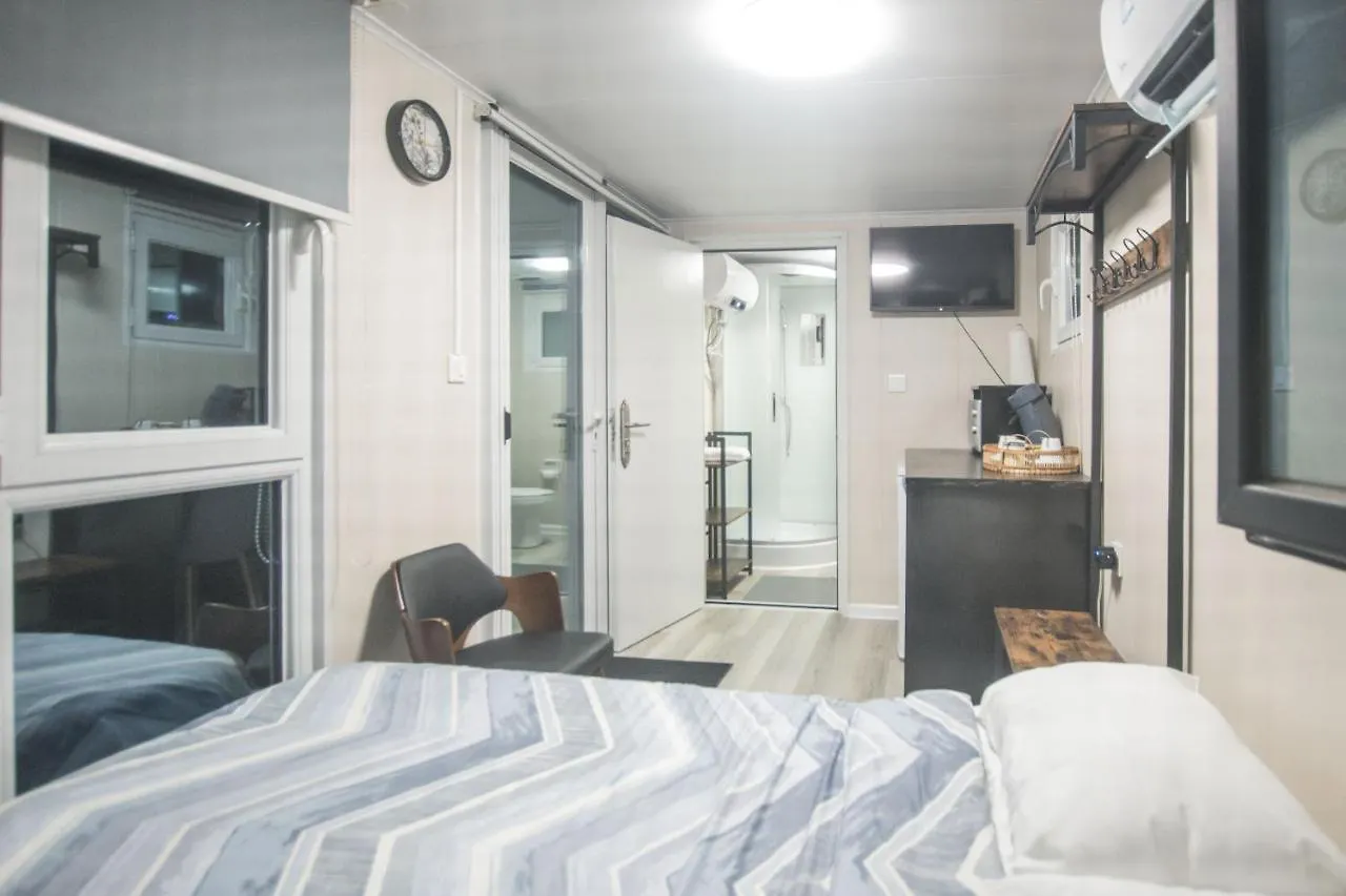Cosy Waterfront Private Retreat Διαμέρισμα Quarter of Orleans